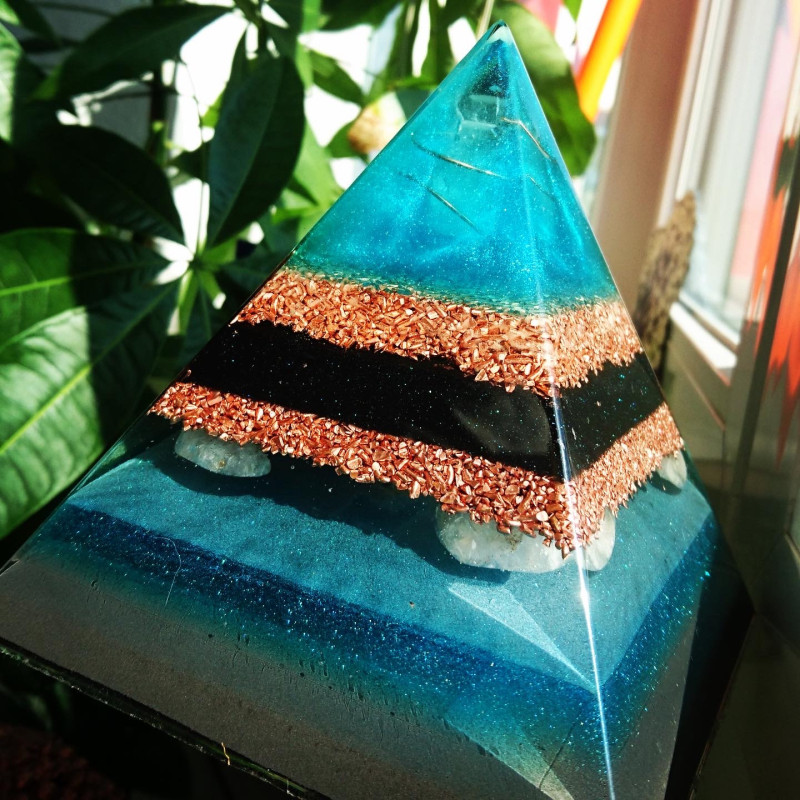 Orgonit-Pyramide Orgonit-Pyramide