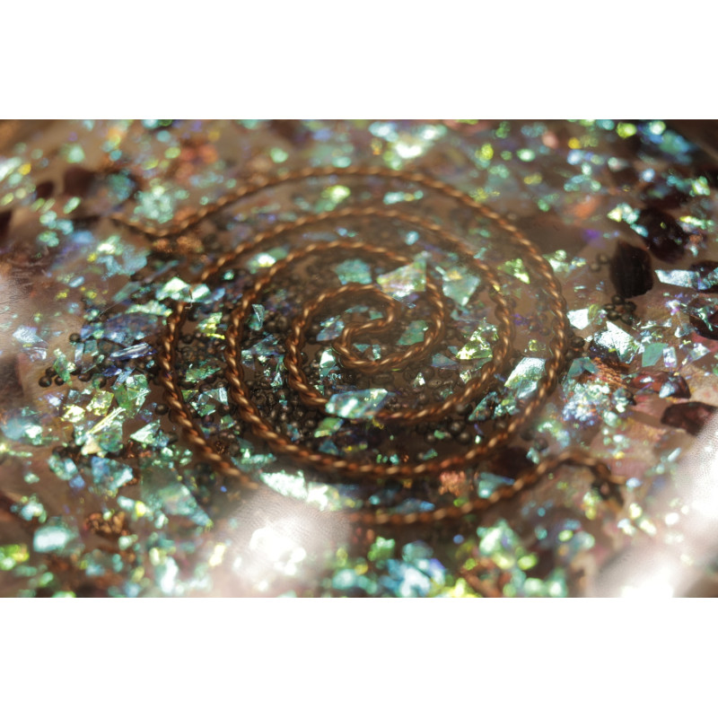 durchsichtig mit Granat